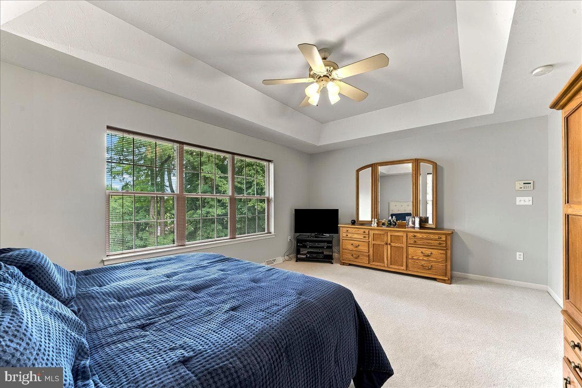 125 Fieldstone Court photo 23