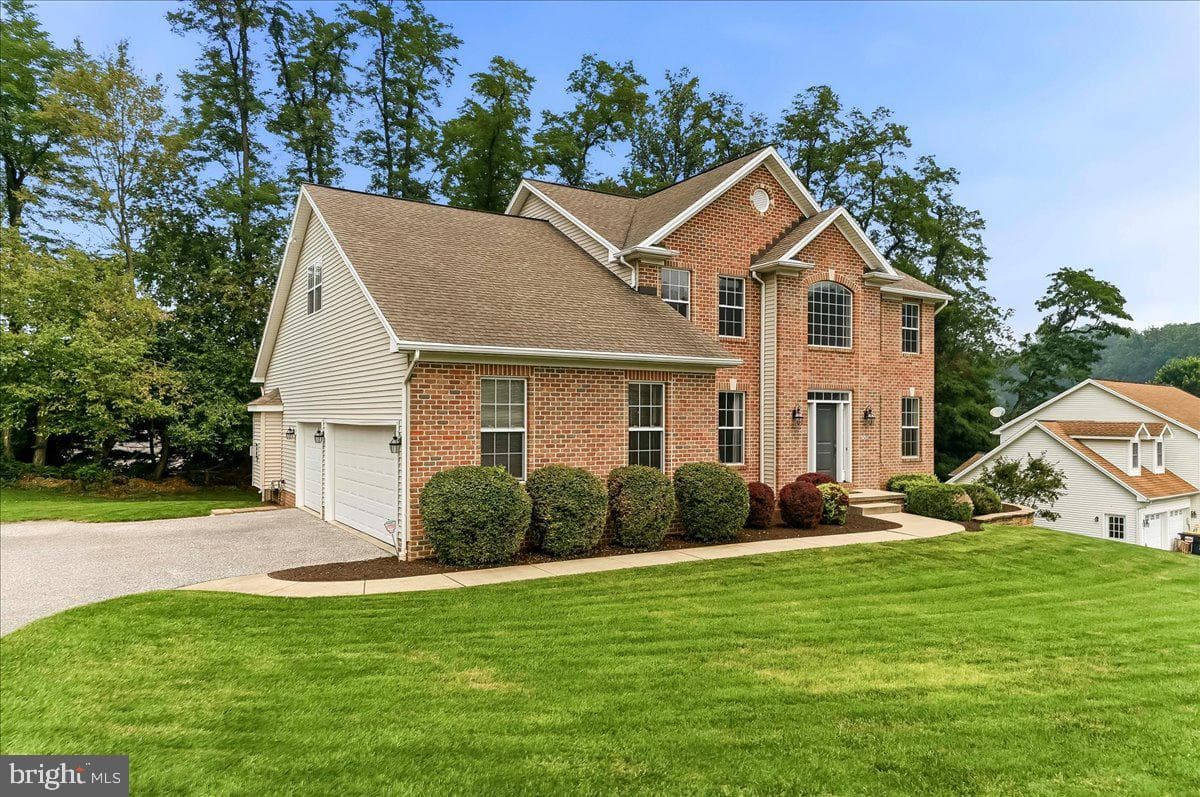 125 Fieldstone Court photo 34