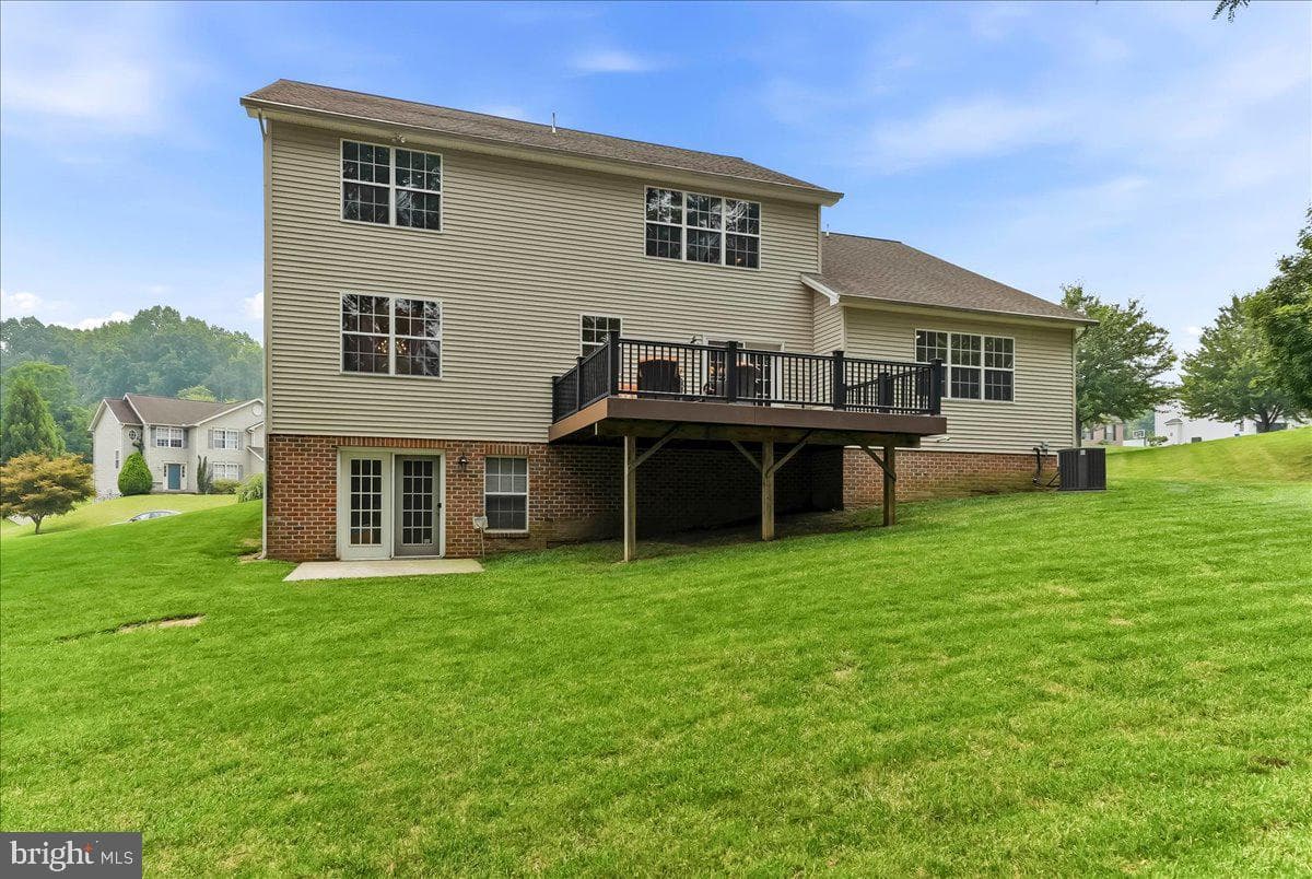 125 Fieldstone Court photo 36