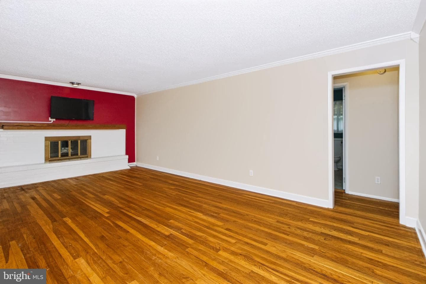 490 Pine Ridge Circle photo 4