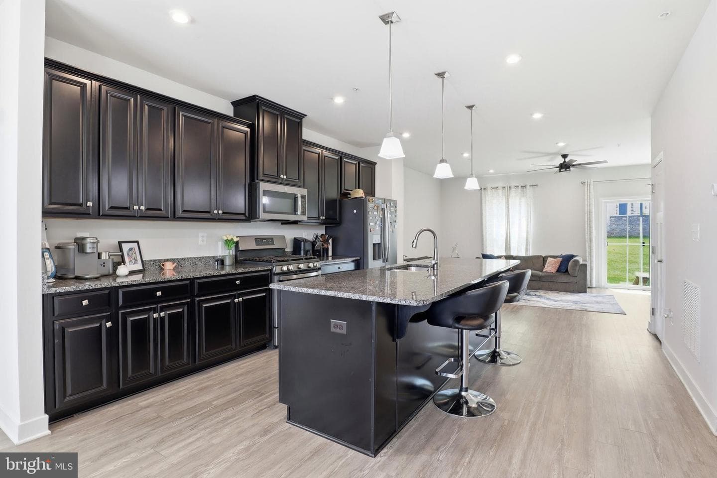1054 Rosecroft Lane #24 photo 10