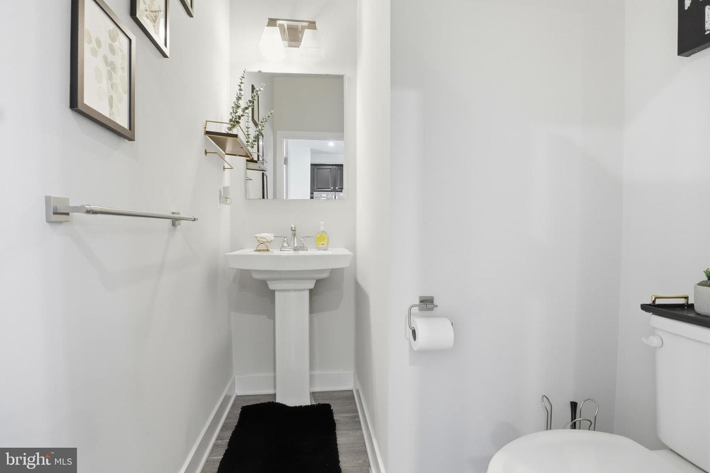 1054 Rosecroft Lane #24 photo 15