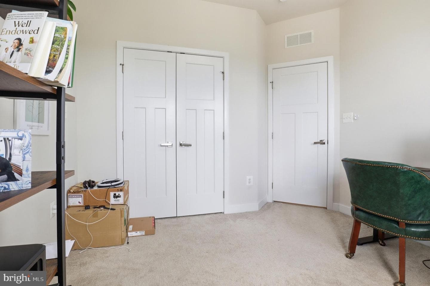 1054 Rosecroft Lane #24 photo 20