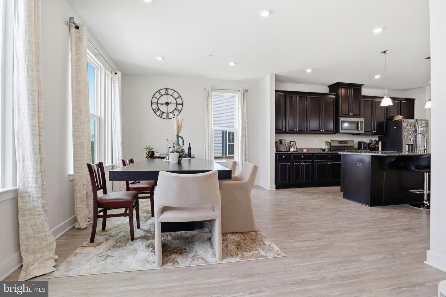 1054 Rosecroft Lane #24 photo 9