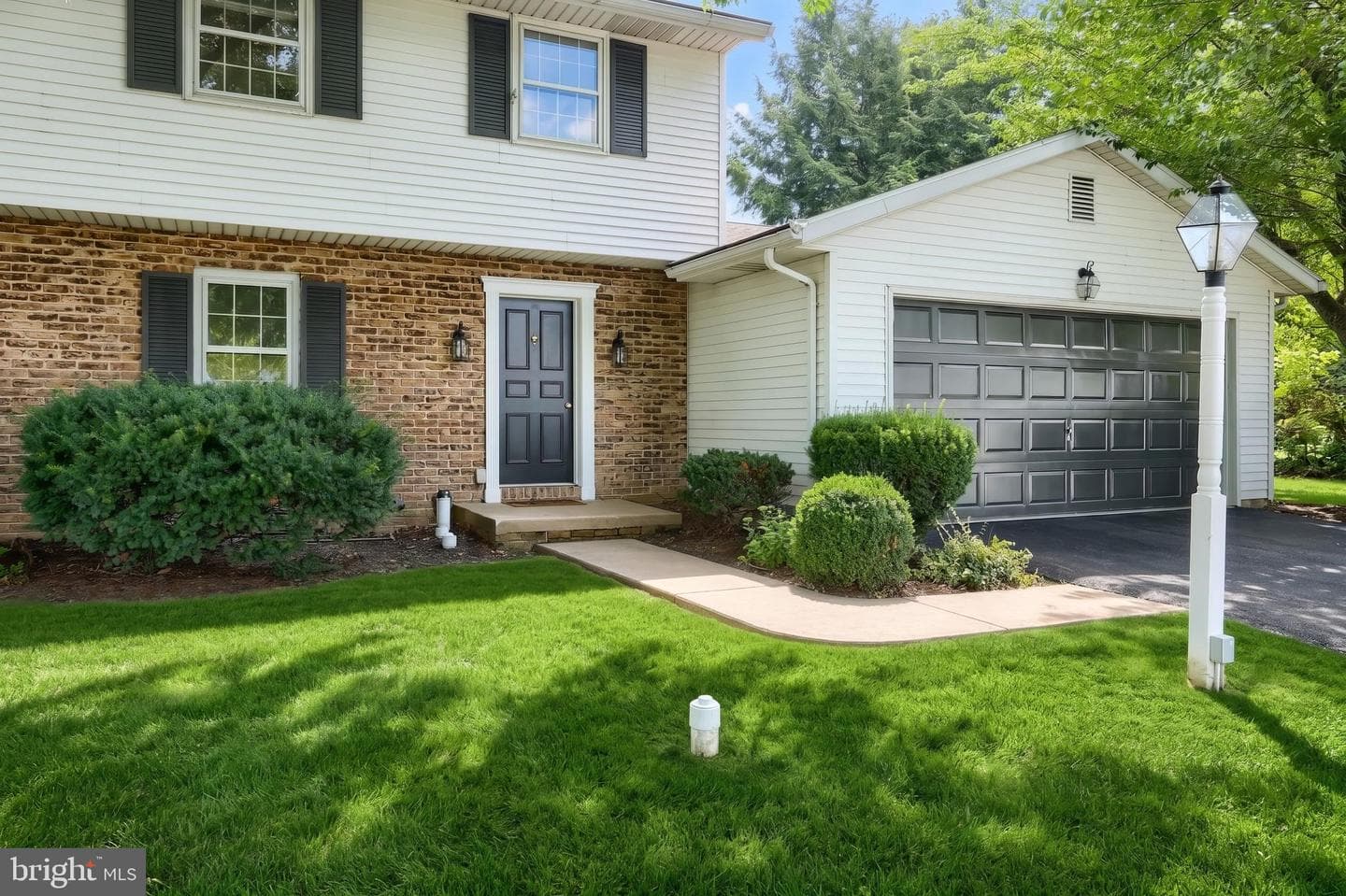 2156 Southbrook Drive photo 5