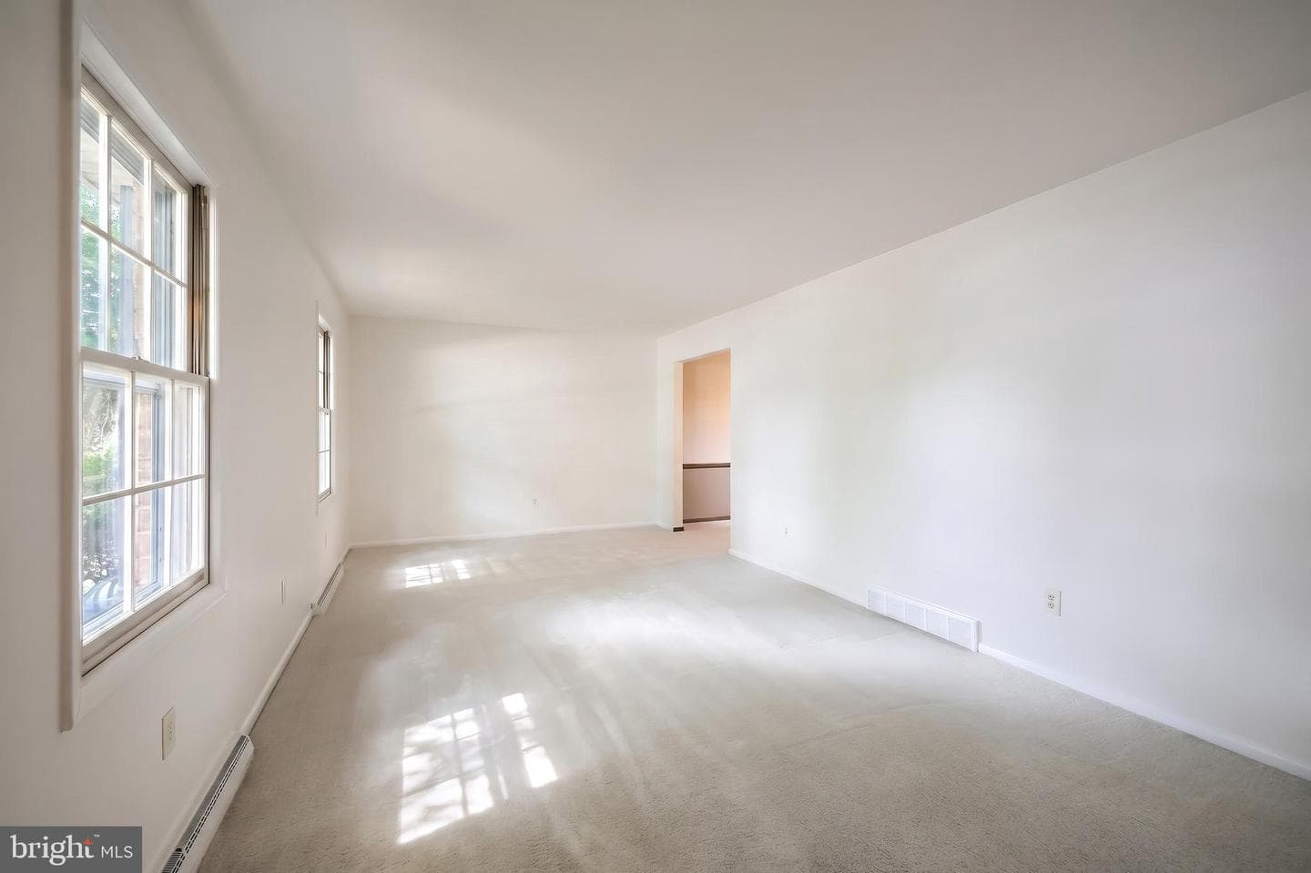 2156 Southbrook Drive photo 9