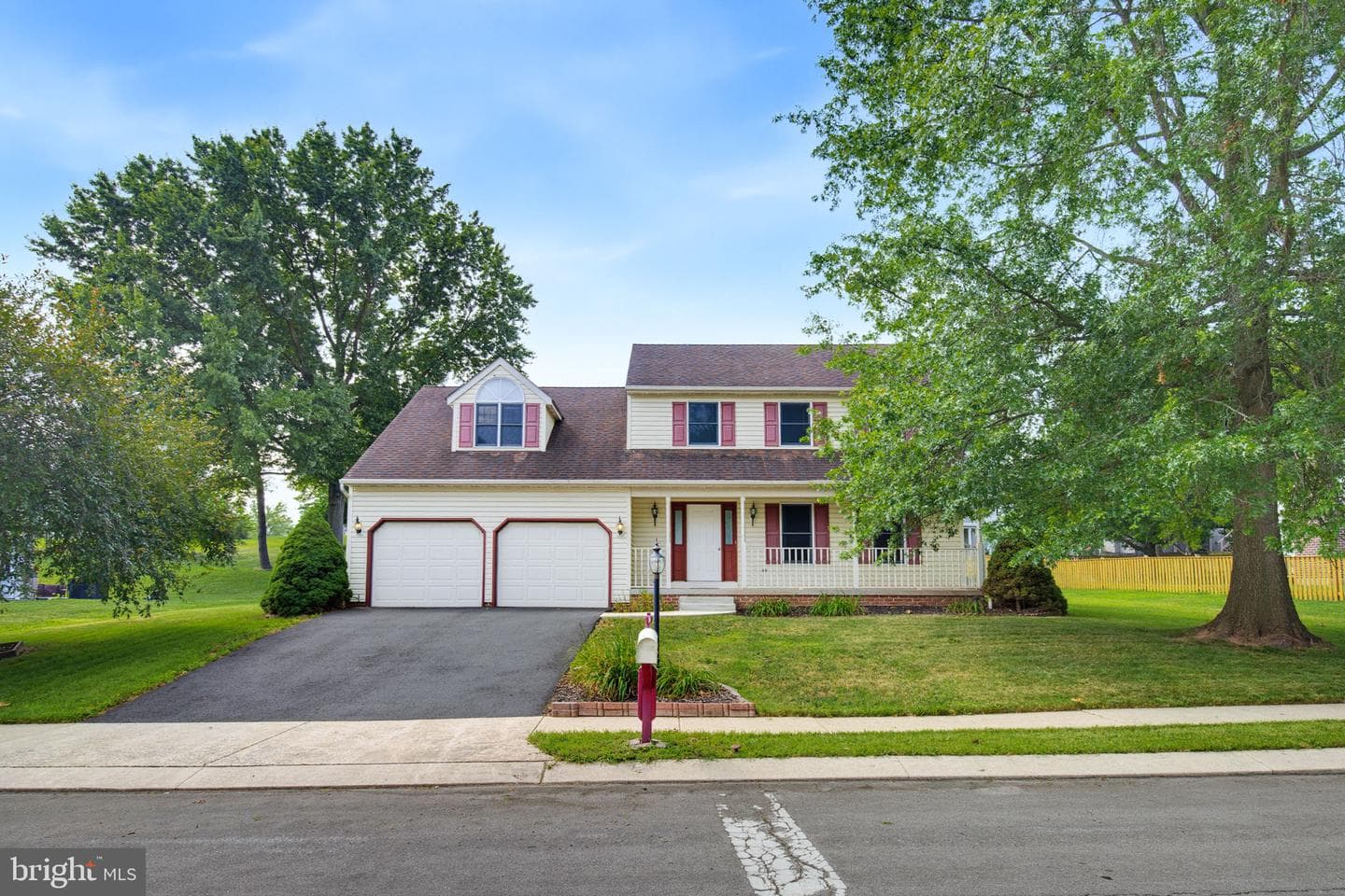2822 Ridings Way, York