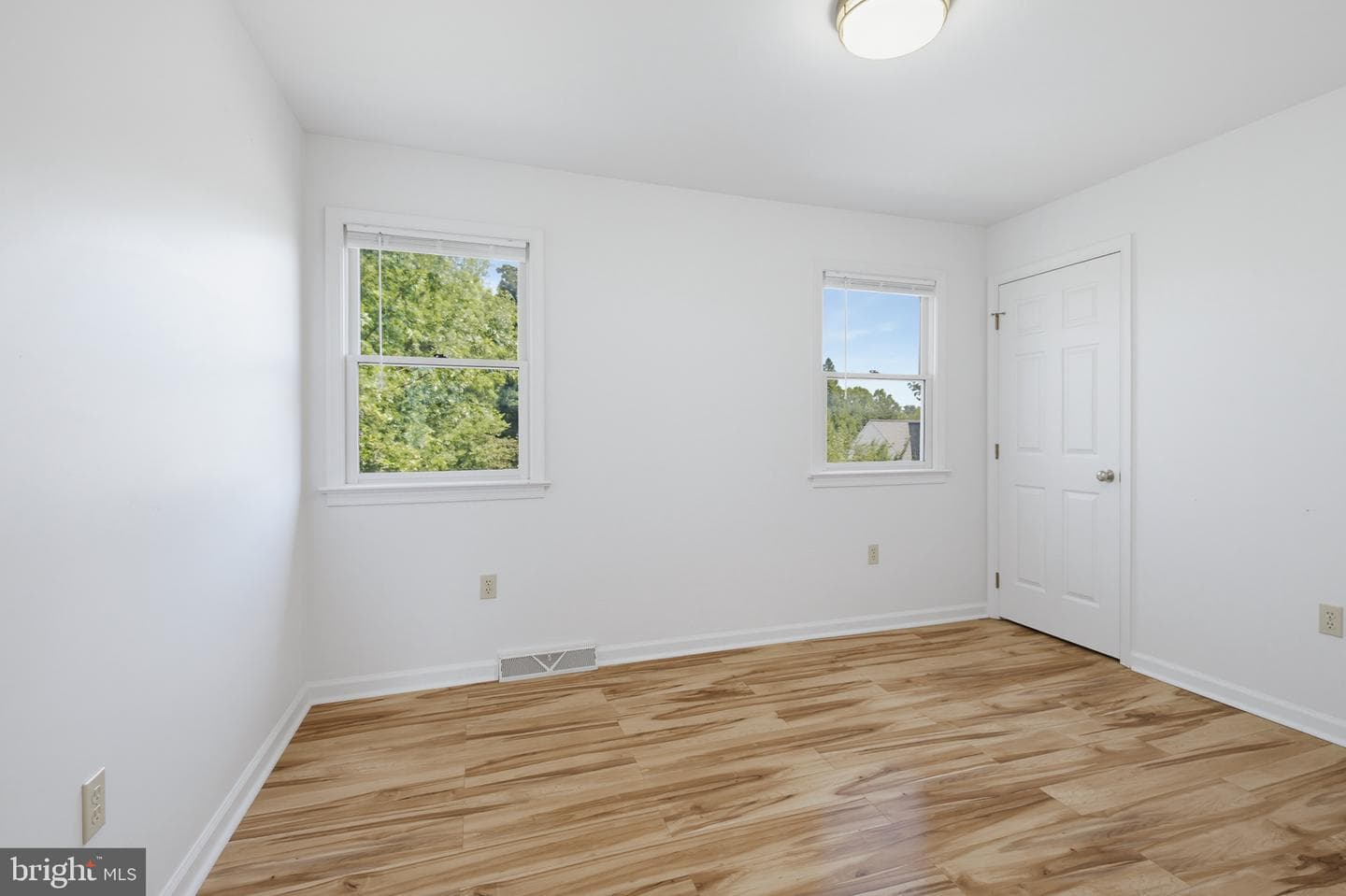 2822 Ridings Way photo 26