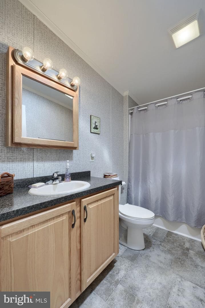254 James Way photo 23