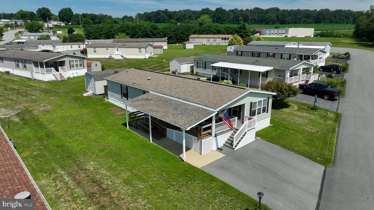 254 James Way photo 25