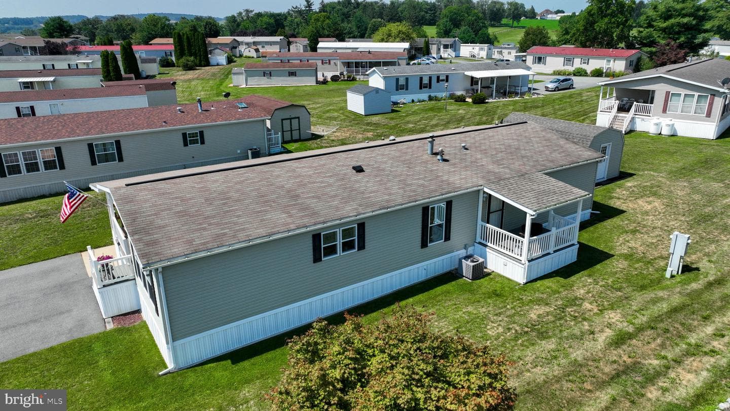 254 James Way photo 26