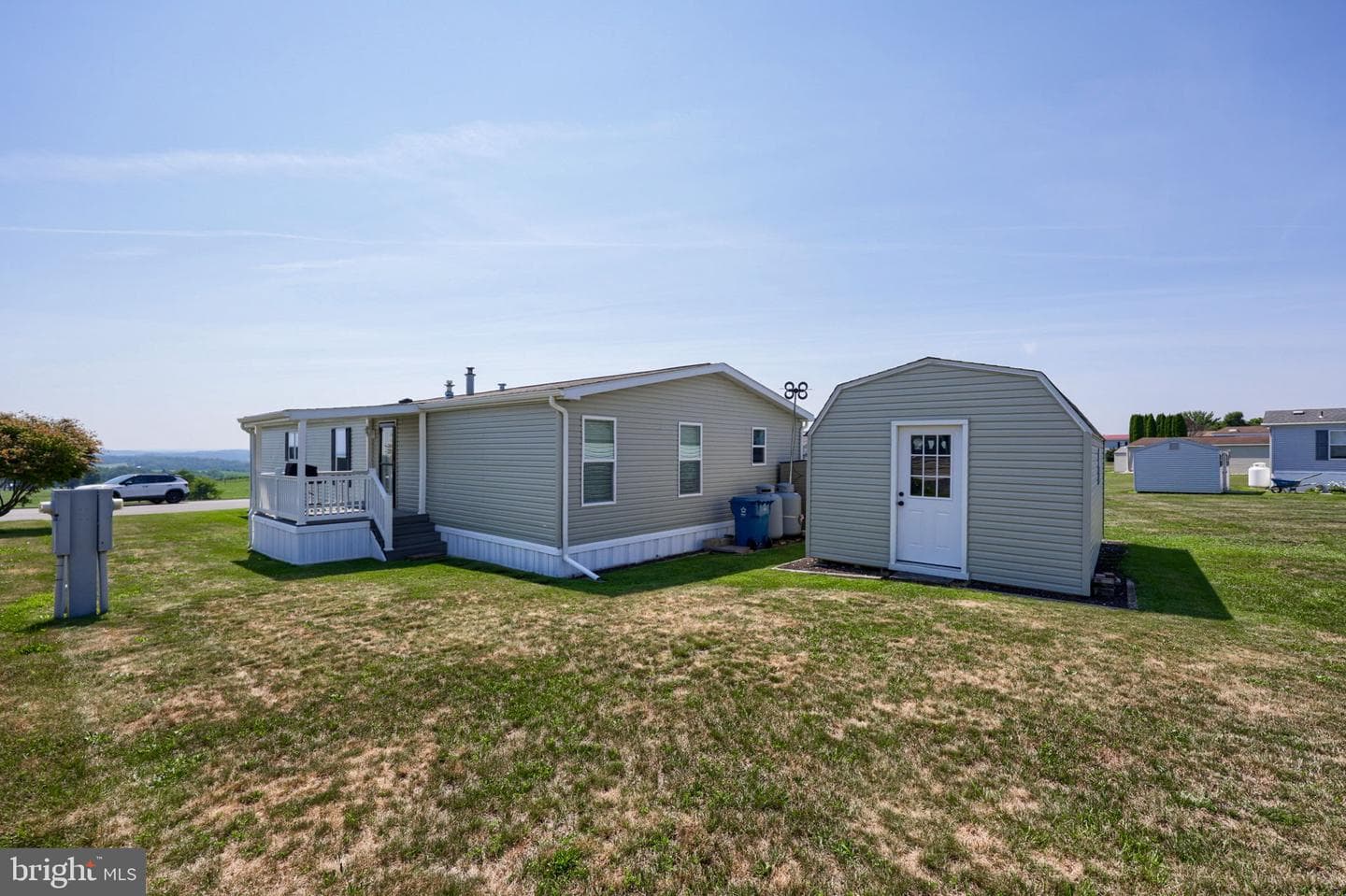 254 James Way photo 5