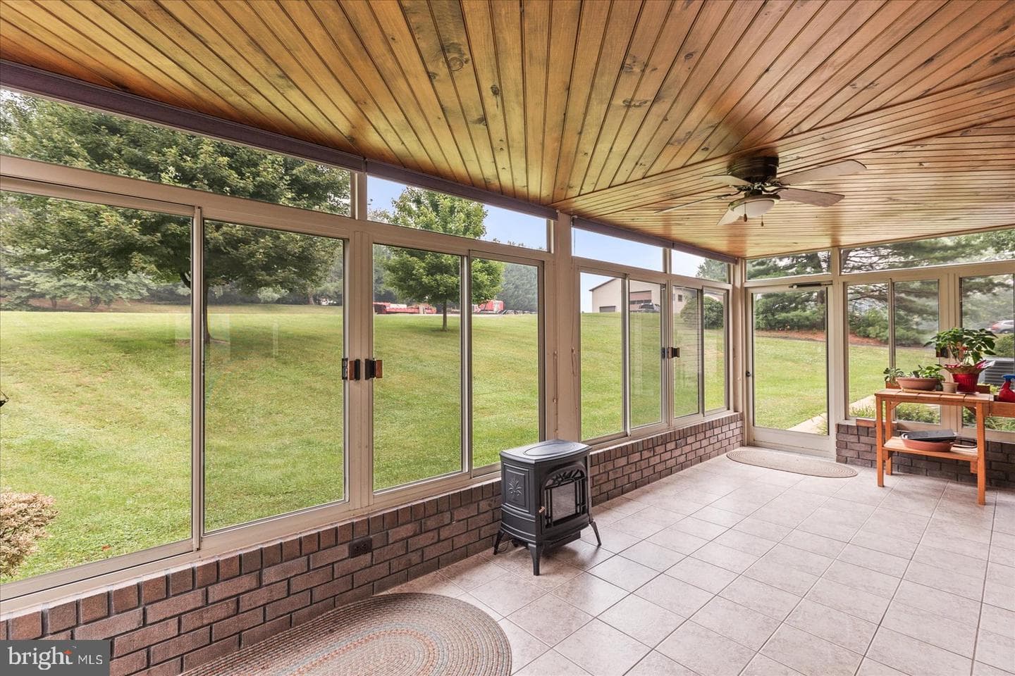 530 Dietz Road, York