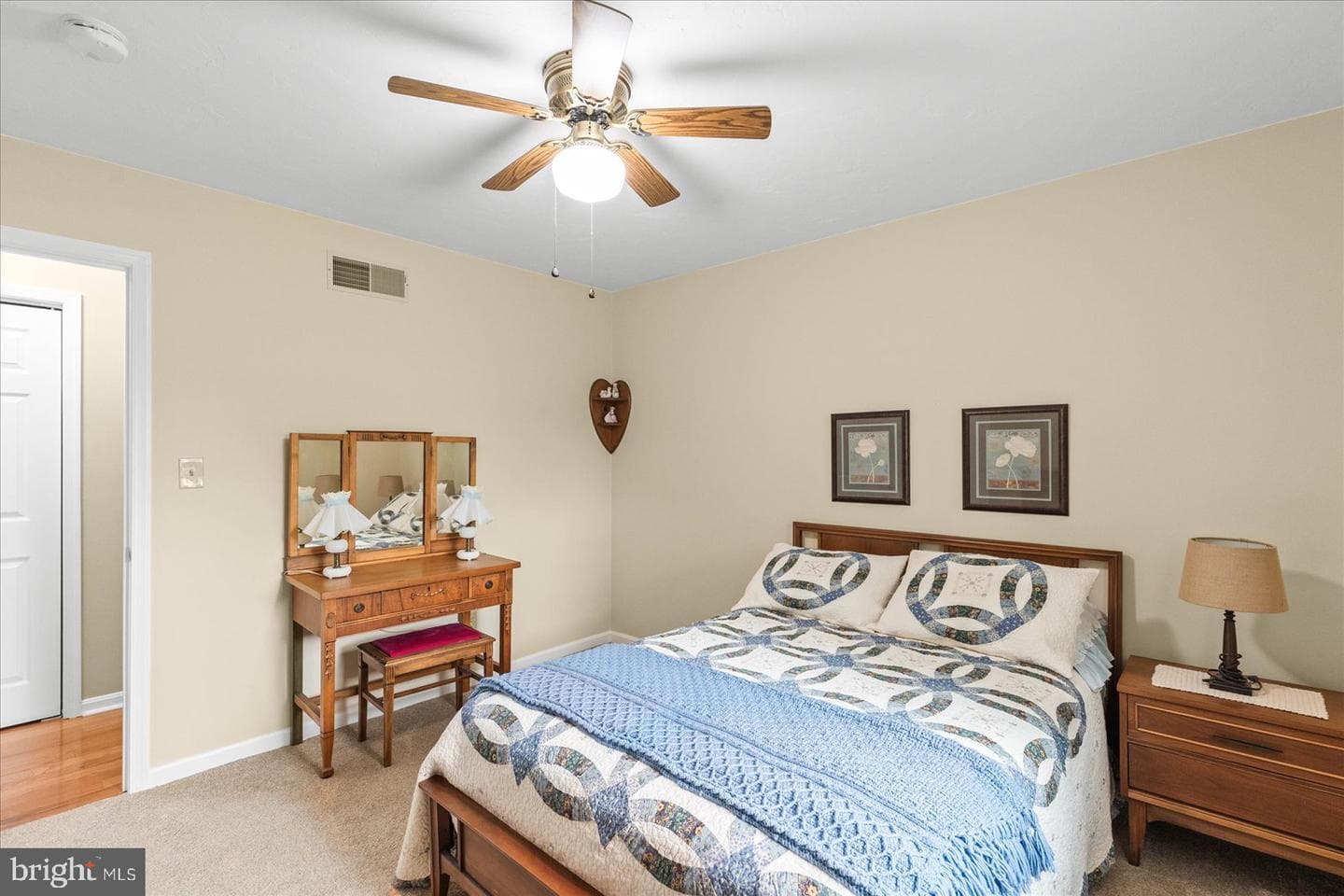 530 Dietz Road photo 22