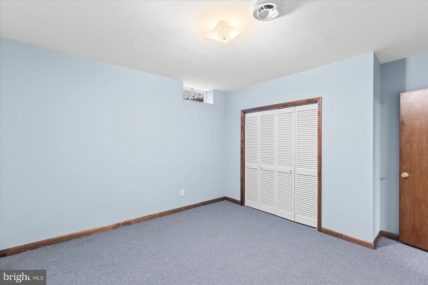 530 Dietz Road photo 30
