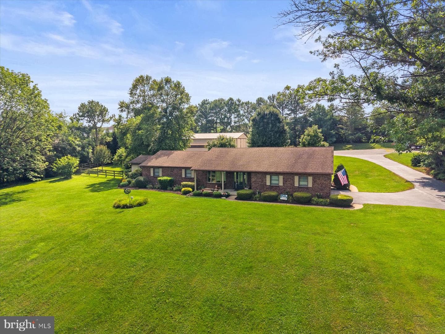 530 Dietz Road photo 45