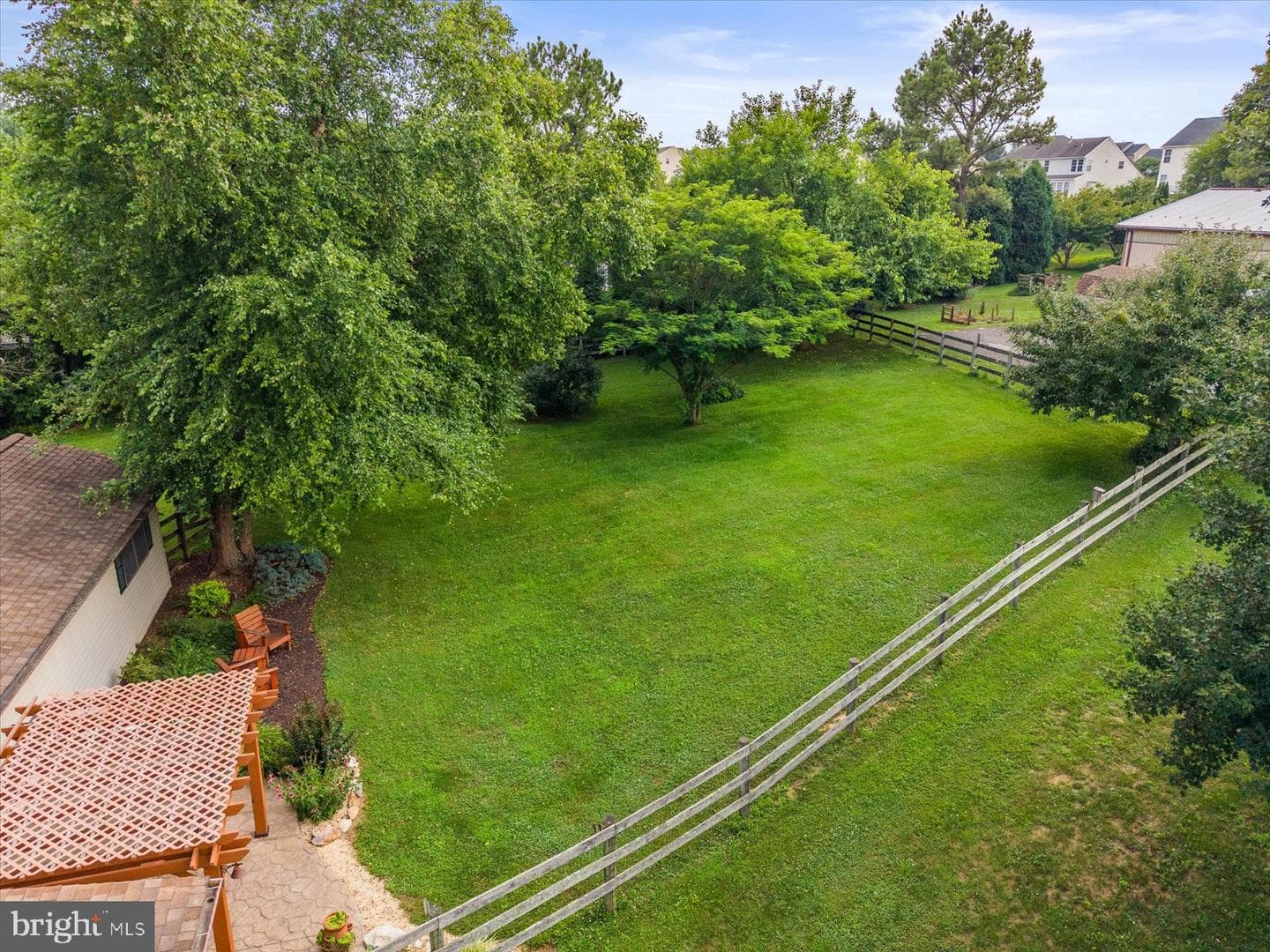 530 Dietz Road photo 54