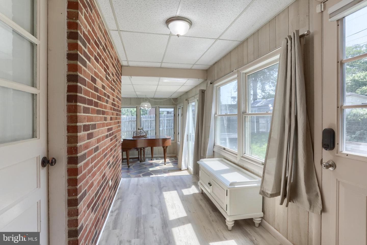 390 Greendale Road photo 17