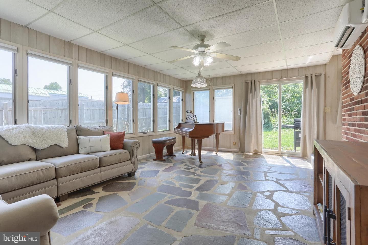 390 Greendale Road photo 20