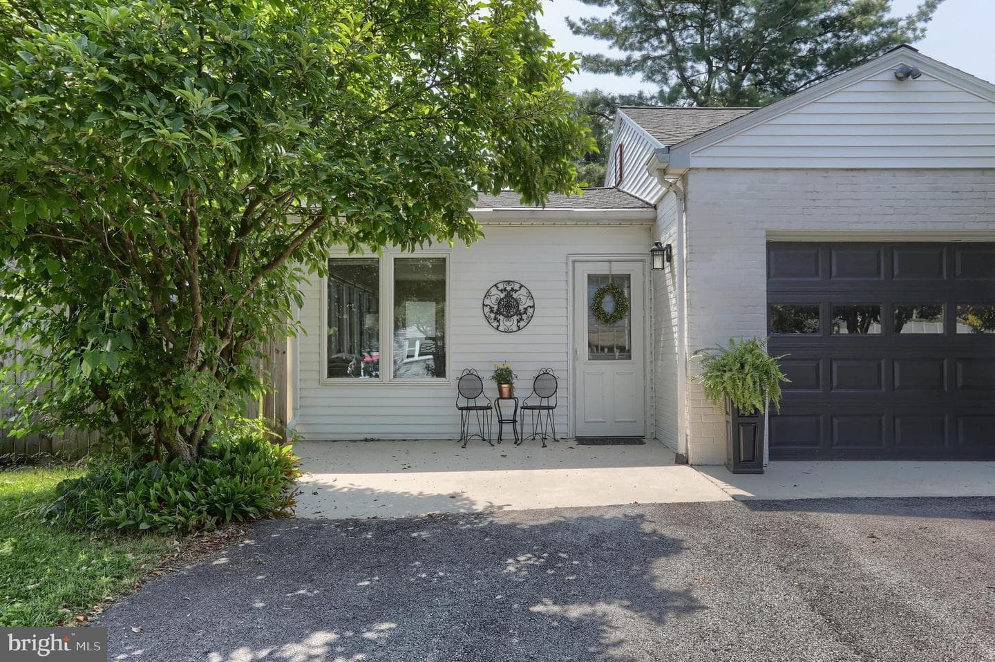 390 Greendale Road photo 3