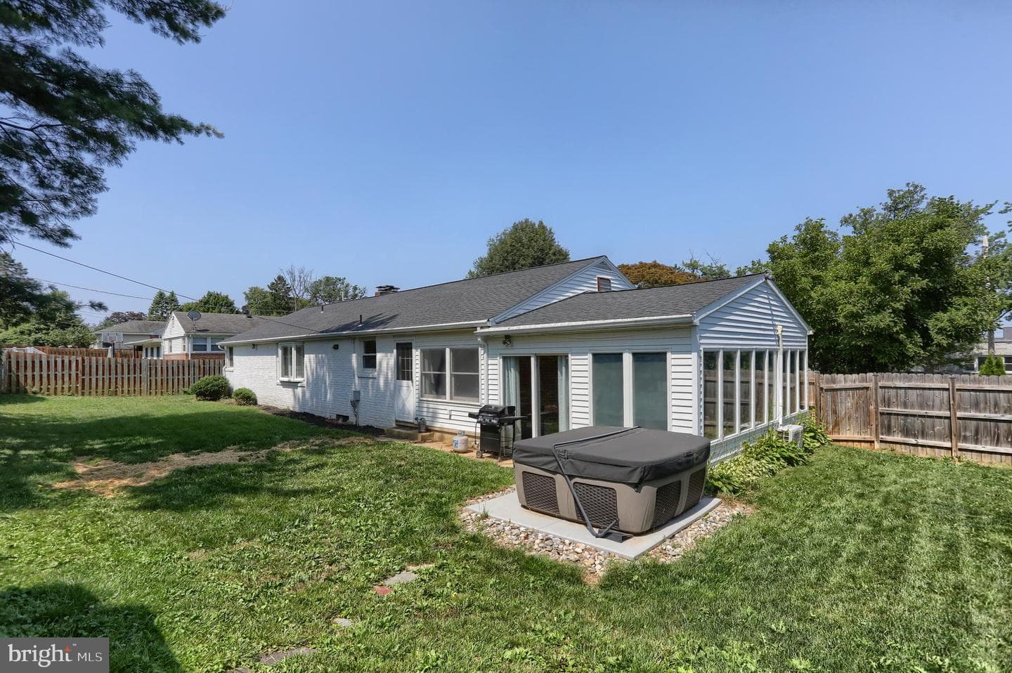 390 Greendale Road photo 33