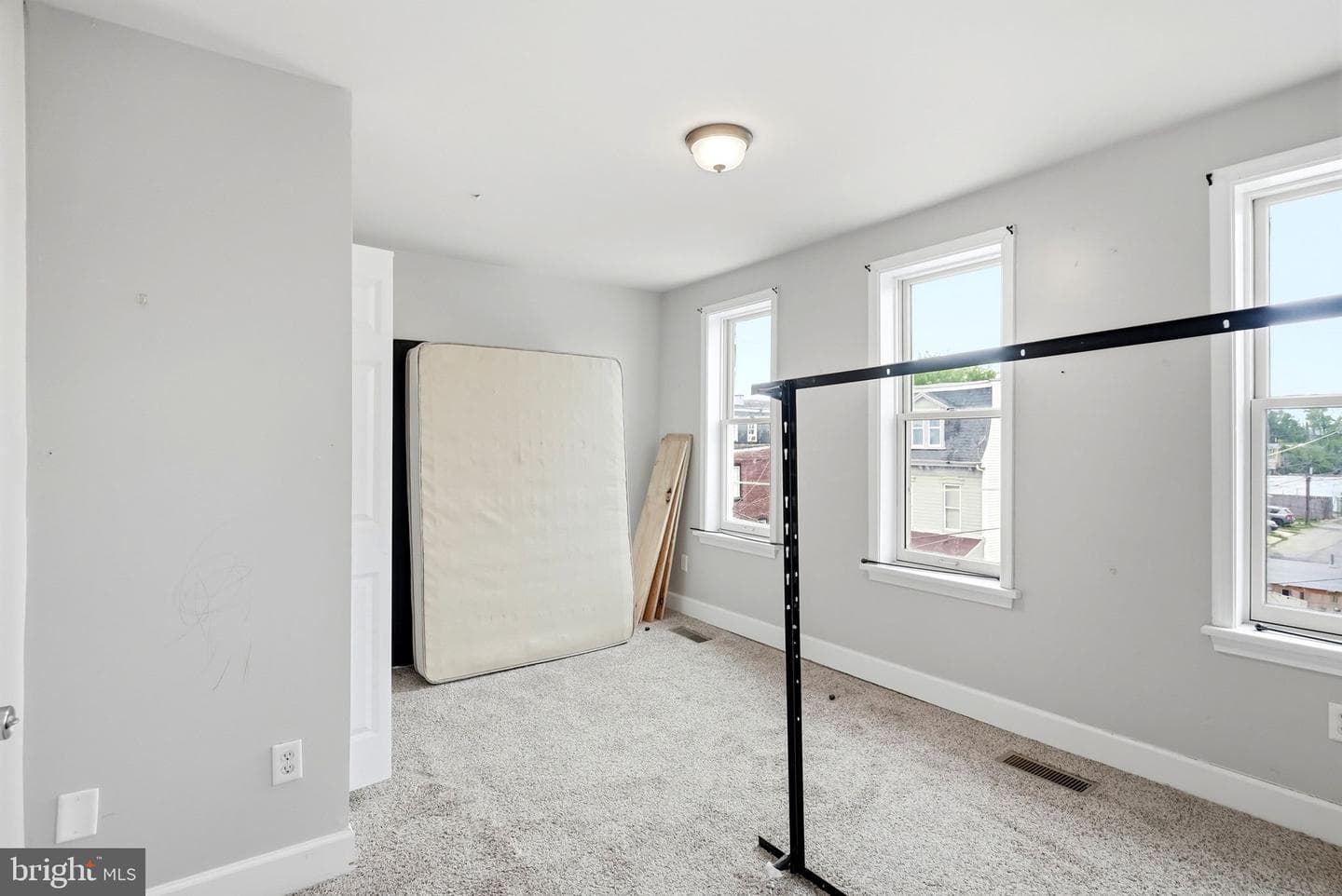 143 S Belvidere Avenue photo 36