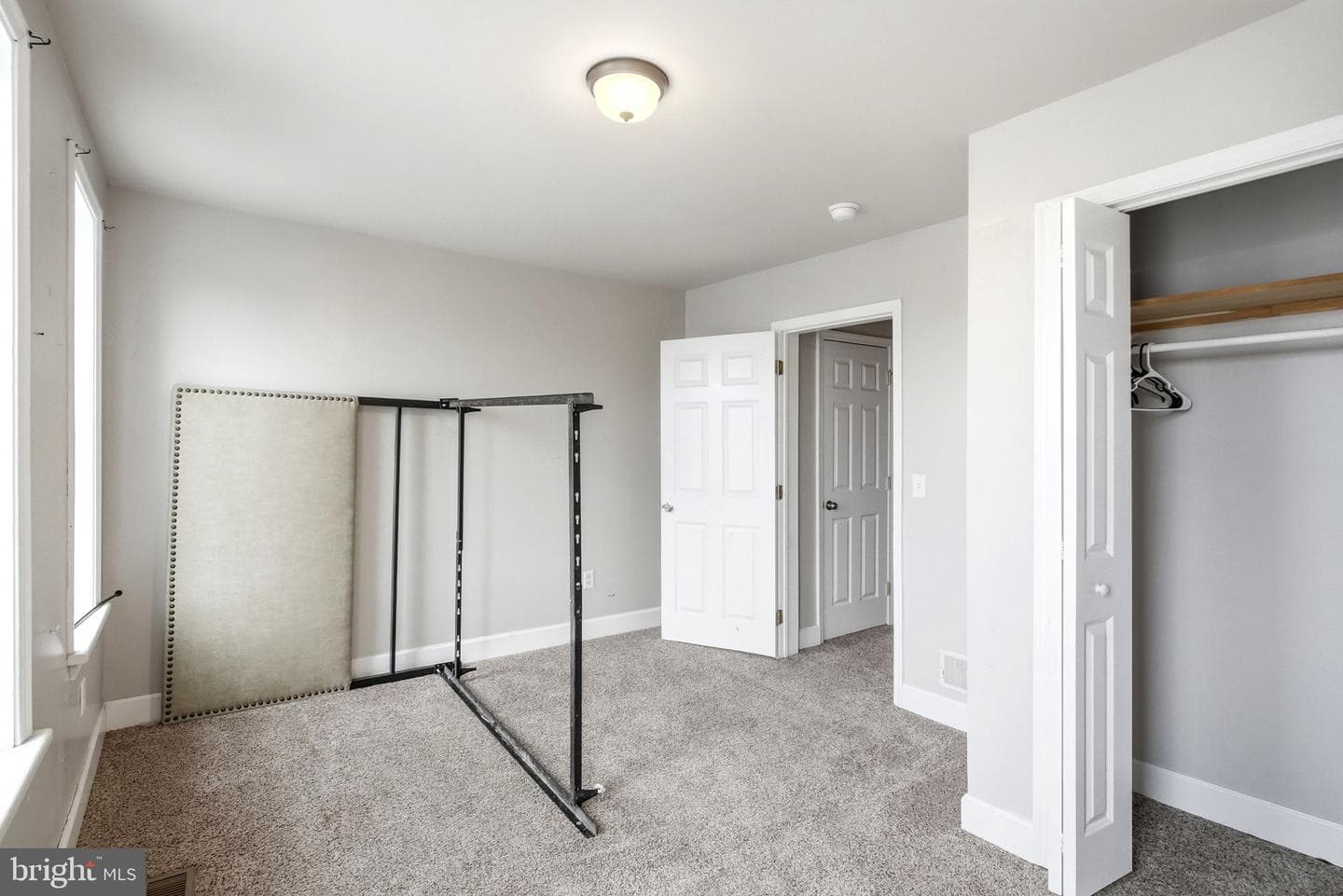 143 S Belvidere Avenue photo 38
