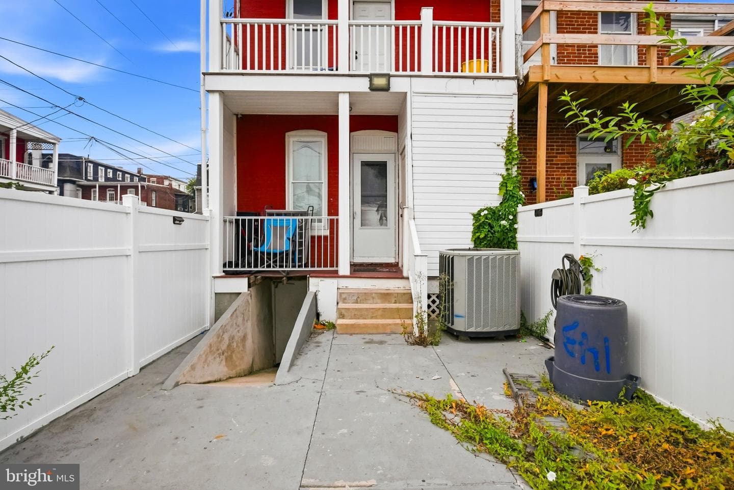 143 S Belvidere Avenue photo 46