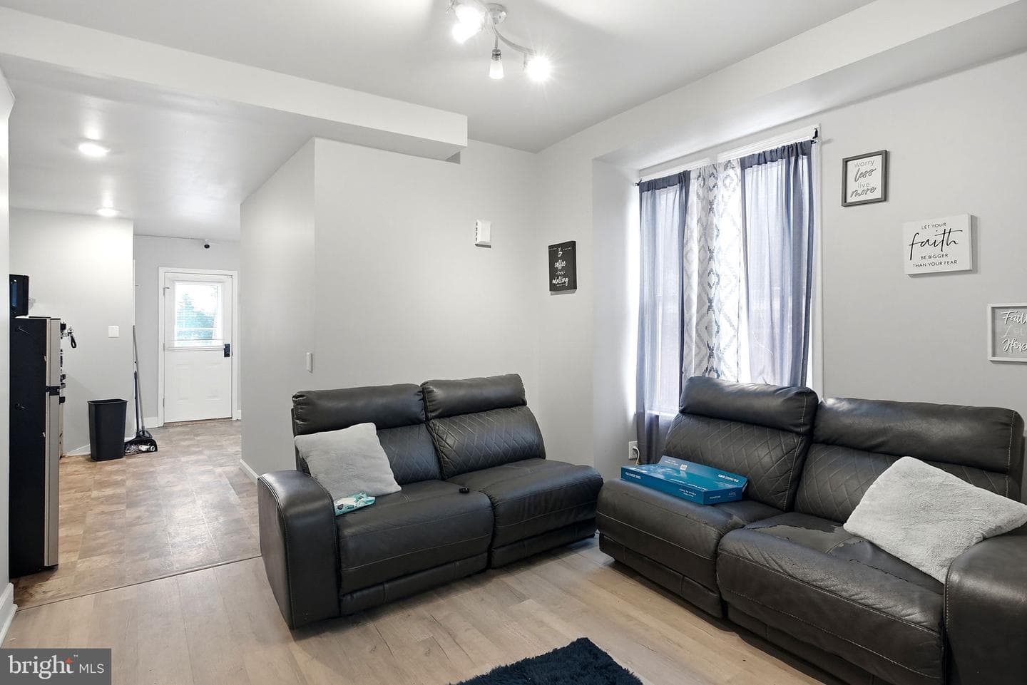 143 S Belvidere Avenue photo 8