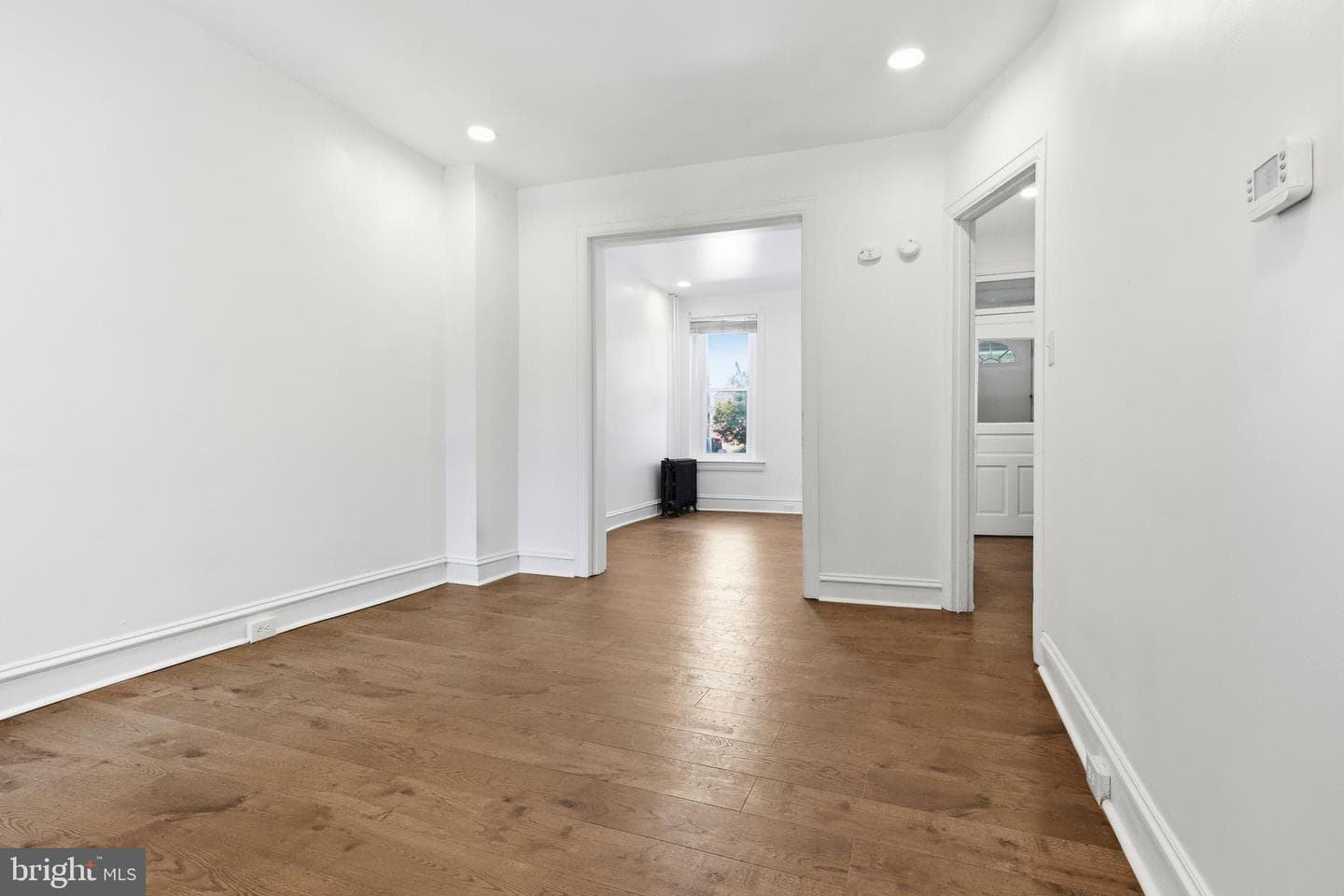 1274 W Princess Street photo 3