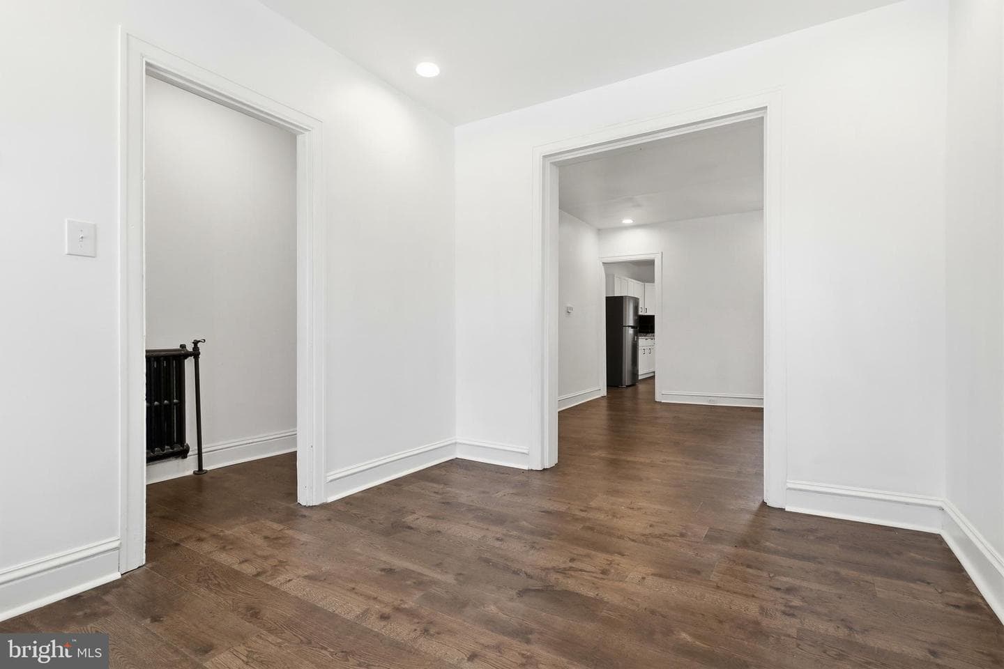1274 W Princess Street photo 4