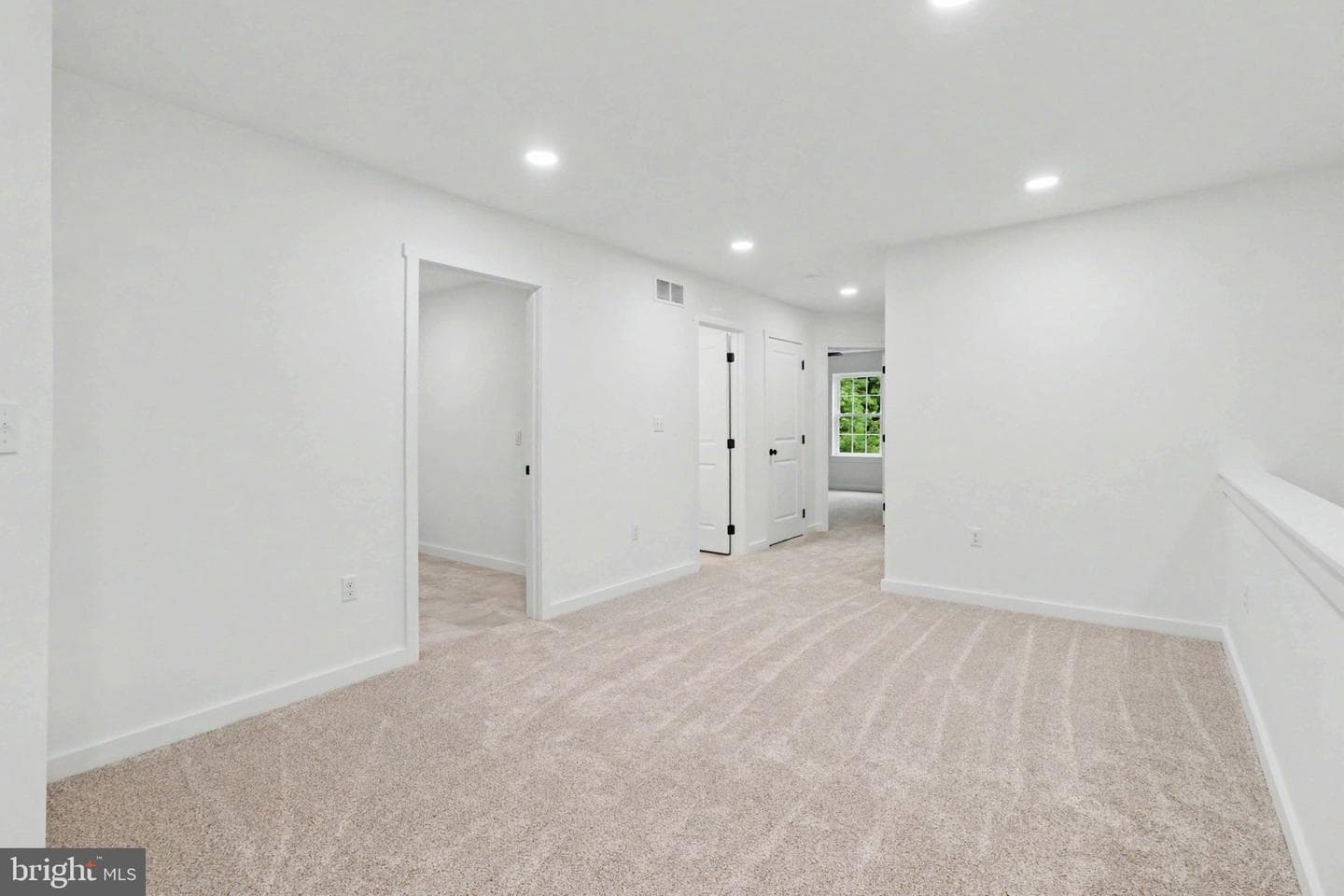 509 S Baltimore Street photo 13