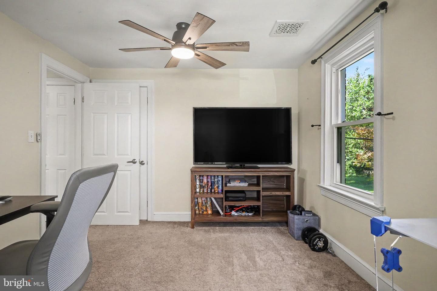 2740 N George Street photo 25
