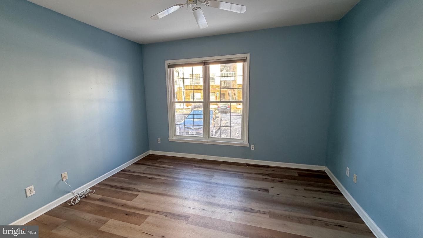 300 Riverbend Drive #1e photo 5