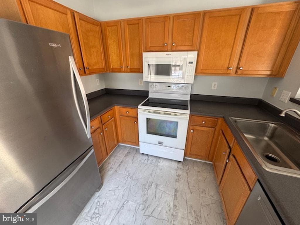 300 Riverbend Drive #1e photo 7