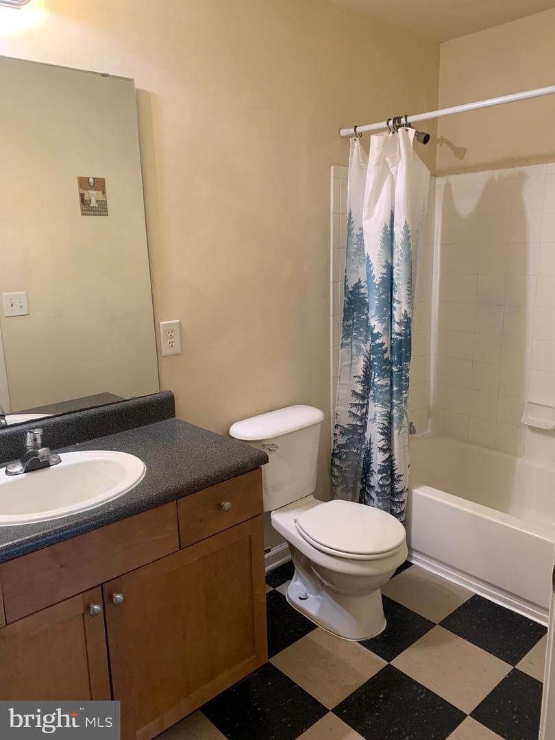 195 Yellowstone Drive #103 photo 13