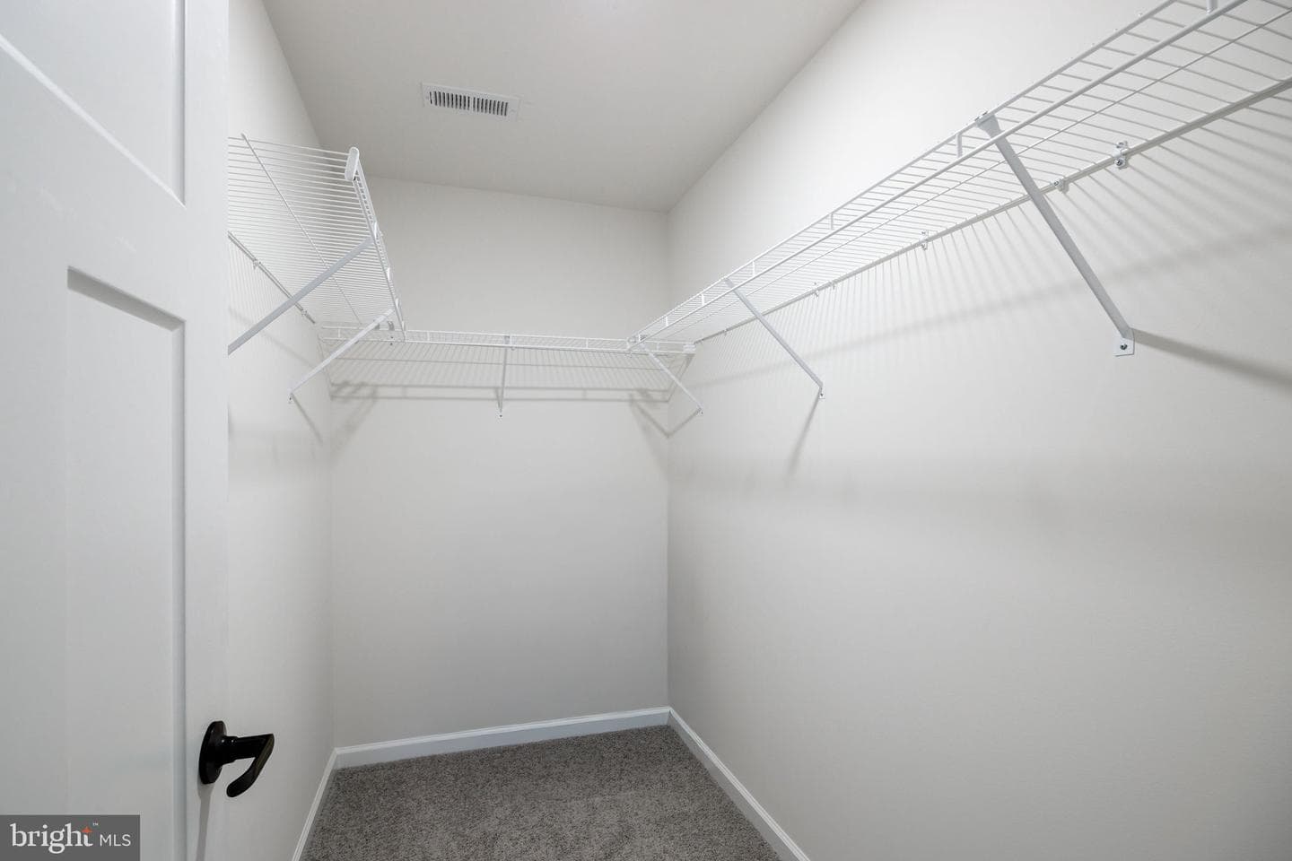 104 E Haven Court photo 30