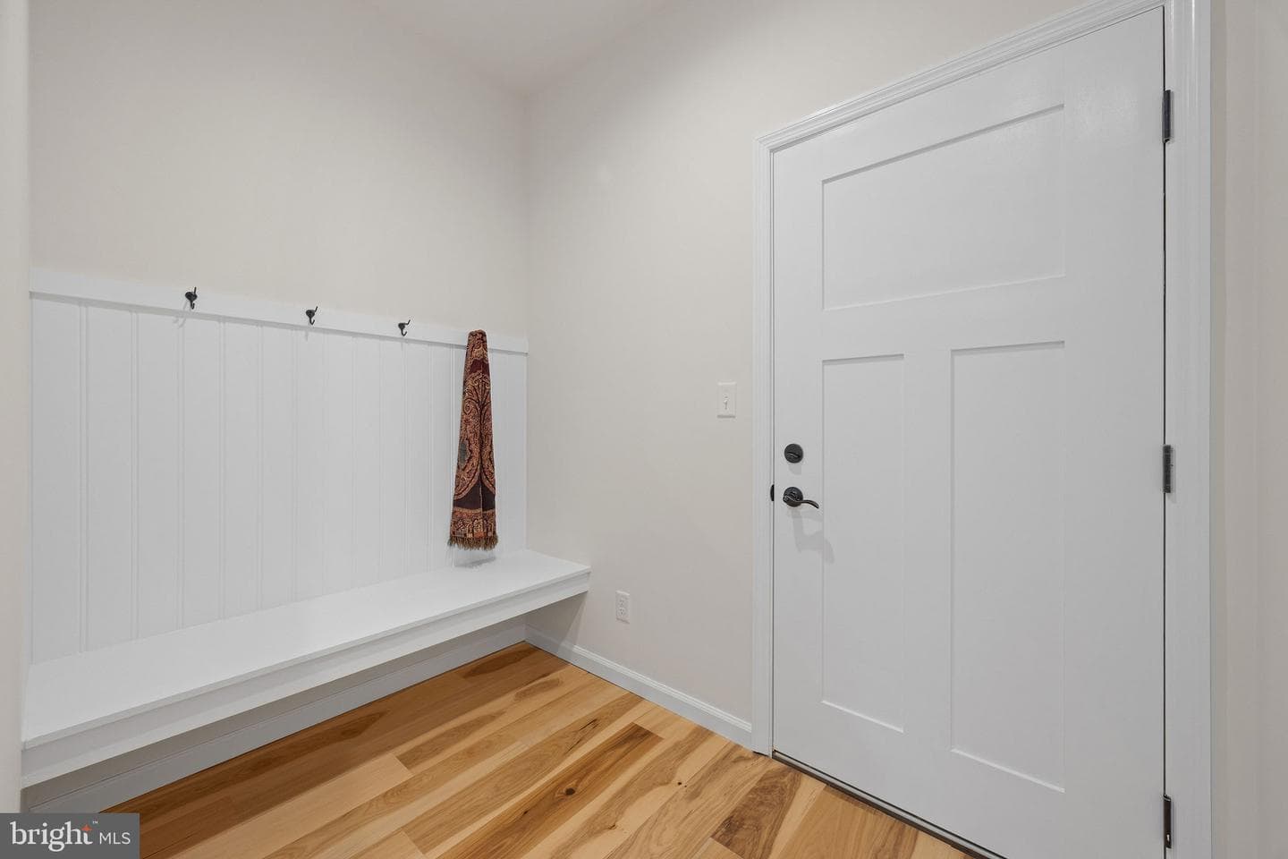 104 E Haven Court photo 37