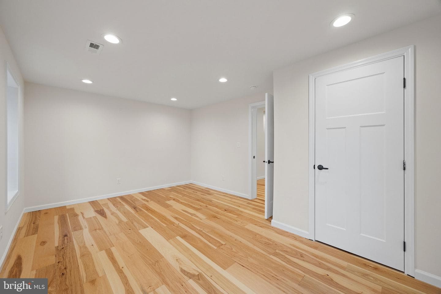104 E Haven Court photo 41