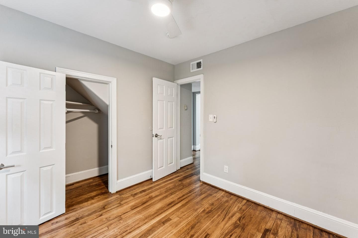 2153 N Taylor Street photo 13