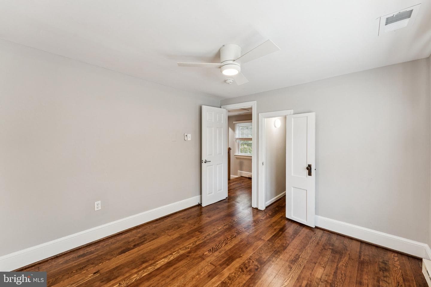 2153 N Taylor Street photo 20