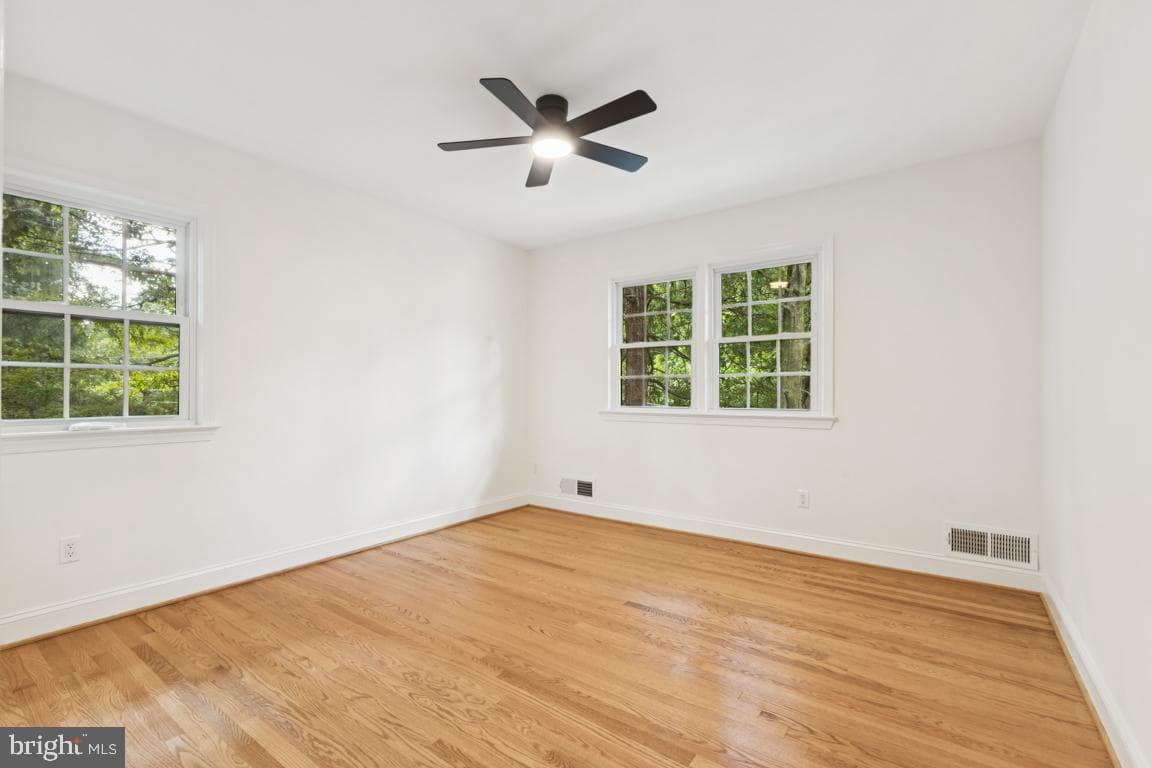 3209 Military Road photo 22
