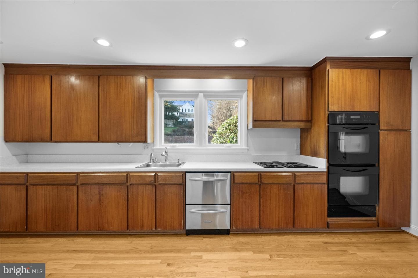 4714 33rd Street N photo 11