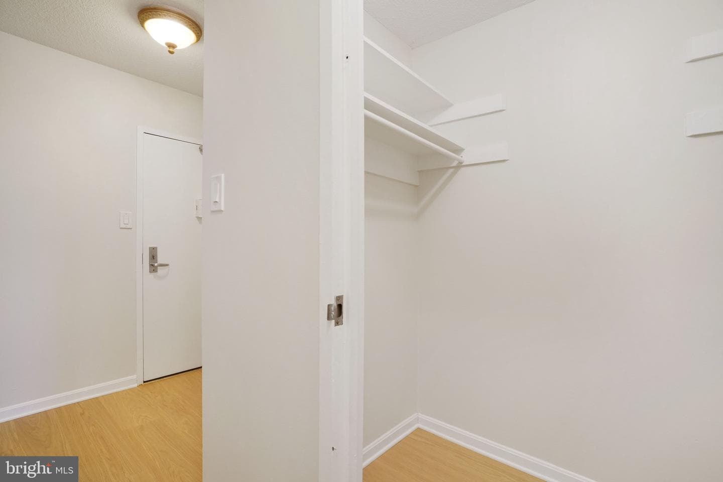 4141 Henderson Road N #303 photo 12