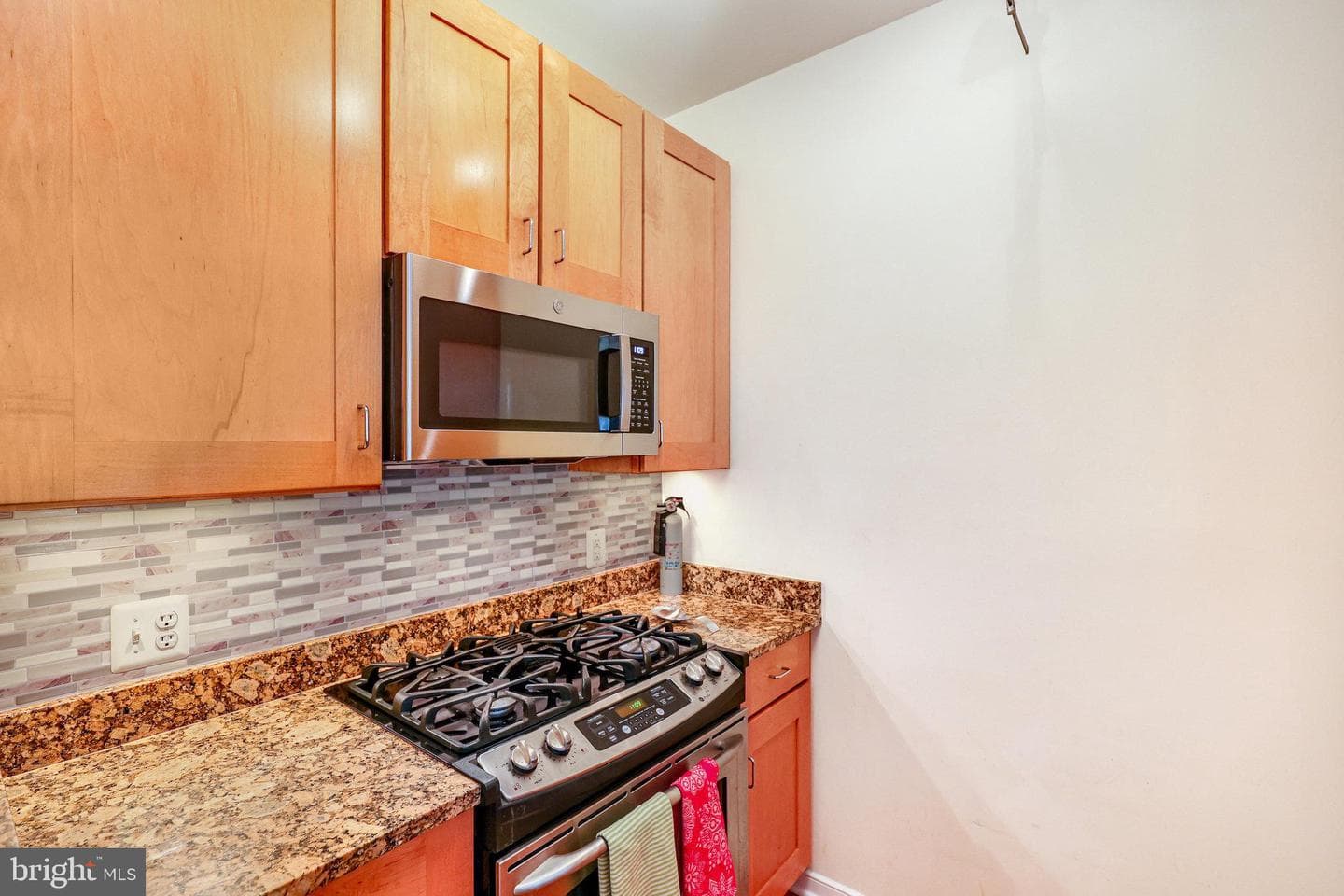 2200 N Westmoreland Street #415 photo 12
