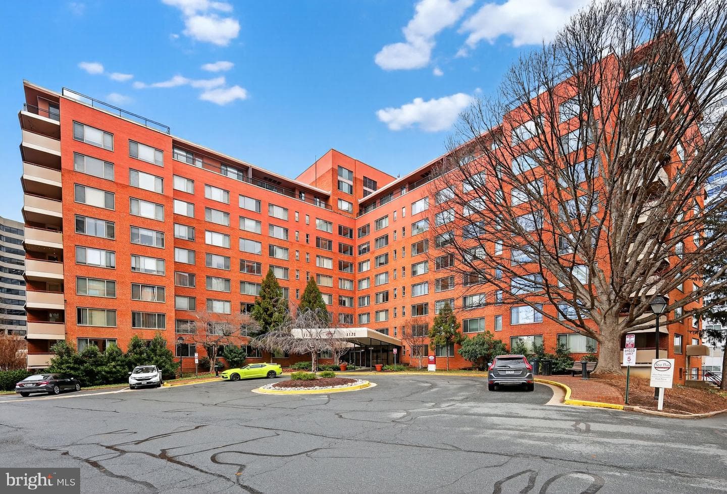 1121 Arlington Boulevard N #706, Arlington