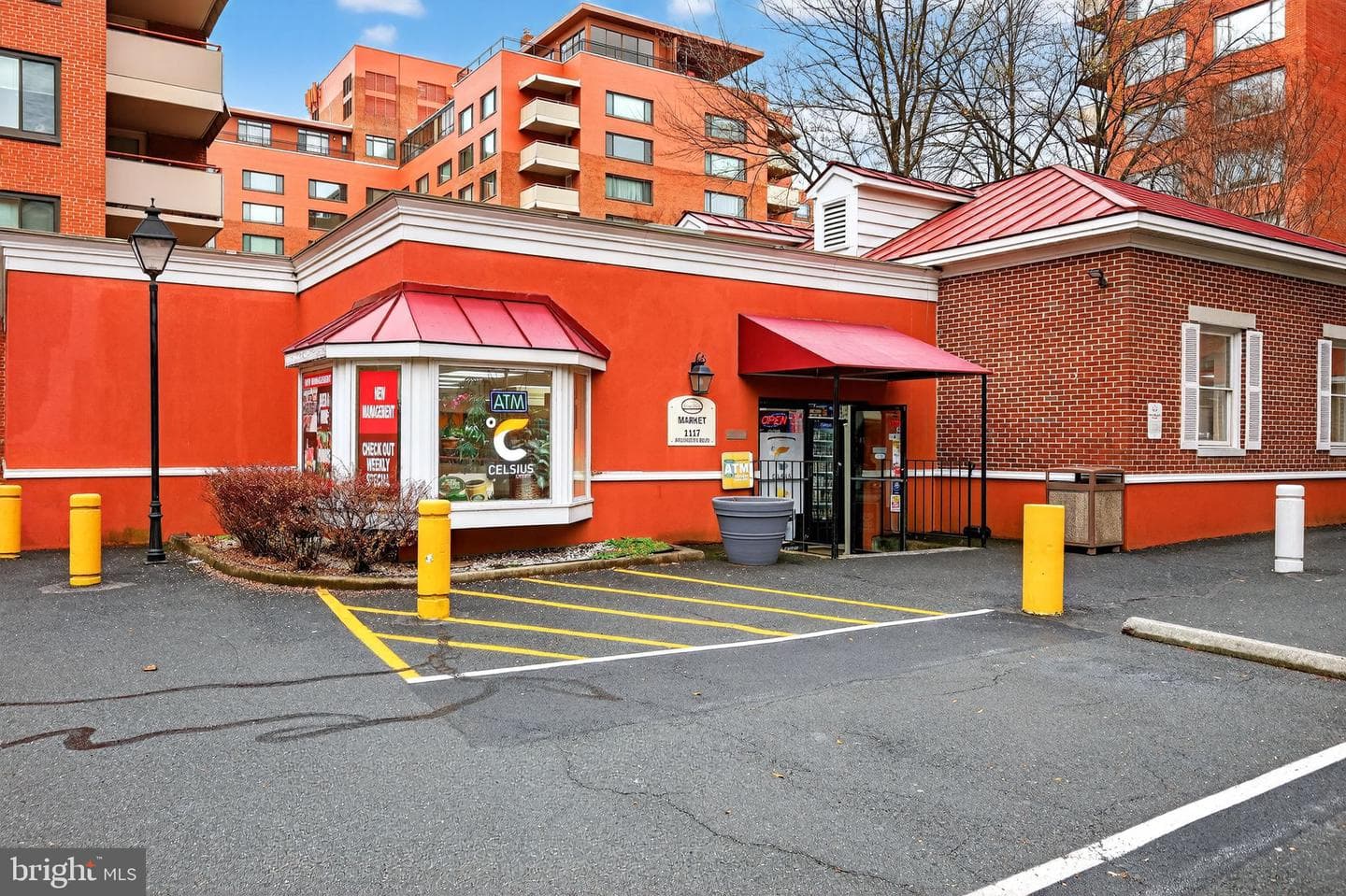 1121 Arlington Boulevard N #706 photo 33