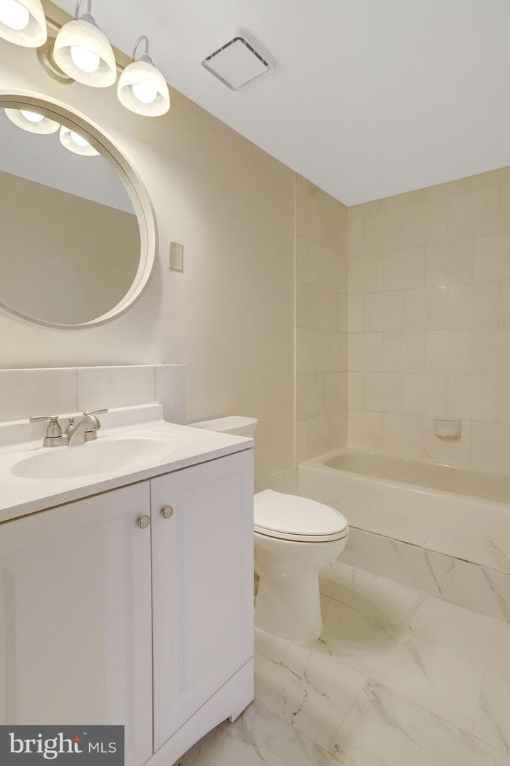 1211 S Eads Street #1011 photo 22