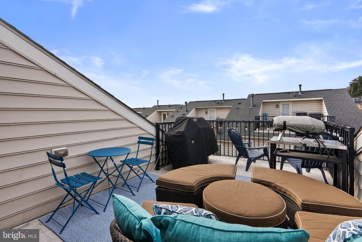 2503 S Kenmore Court photo 25