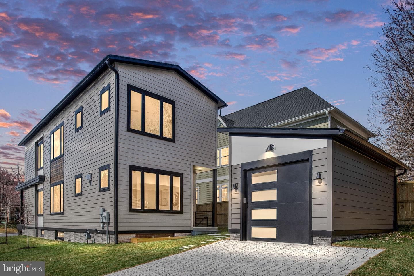 2001 N George Mason Drive, Arlington